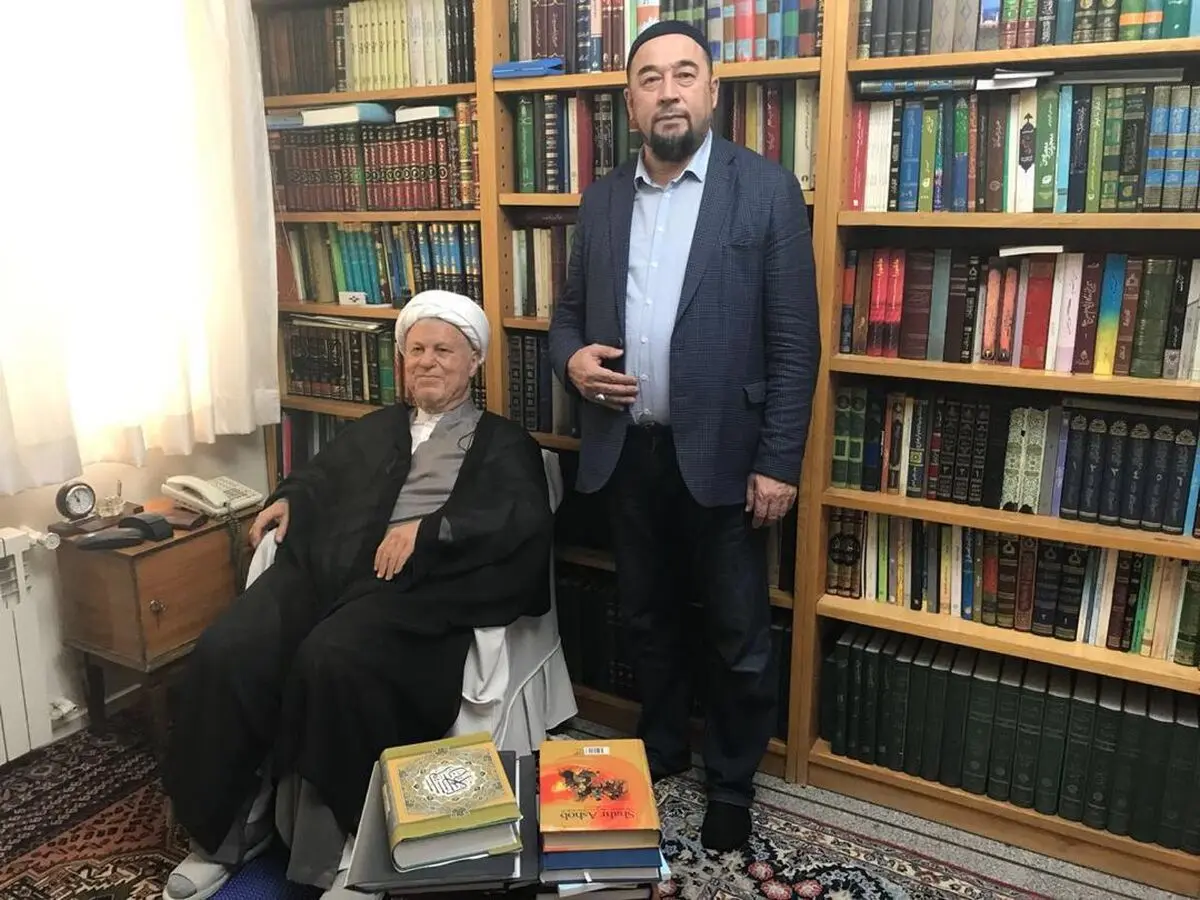 بازدید مشاور رئیس‌جمهوری قزاقستان از خانه موزه آیت الله هاشمی+ تصاویر