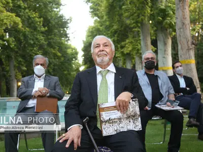مراسم بزرگداشت خسرو خورشیدی