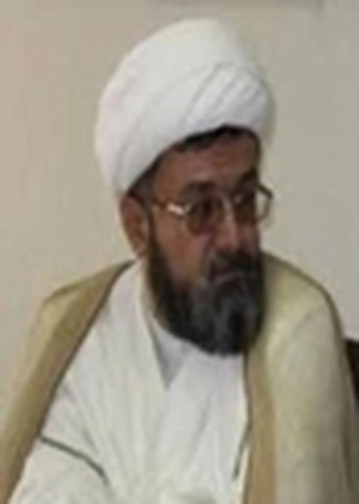توجه به دنیا و مرور زمان مارا گرفتار آفت دنیا می‌کند