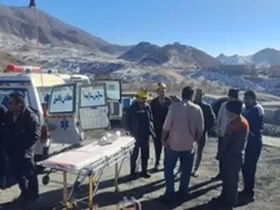 پایان عملیات امداد و نجات معدن کوشک بافق/ حادثه فوتی نداشت/ دو مصدوم به بیمارستان اعزام شدند