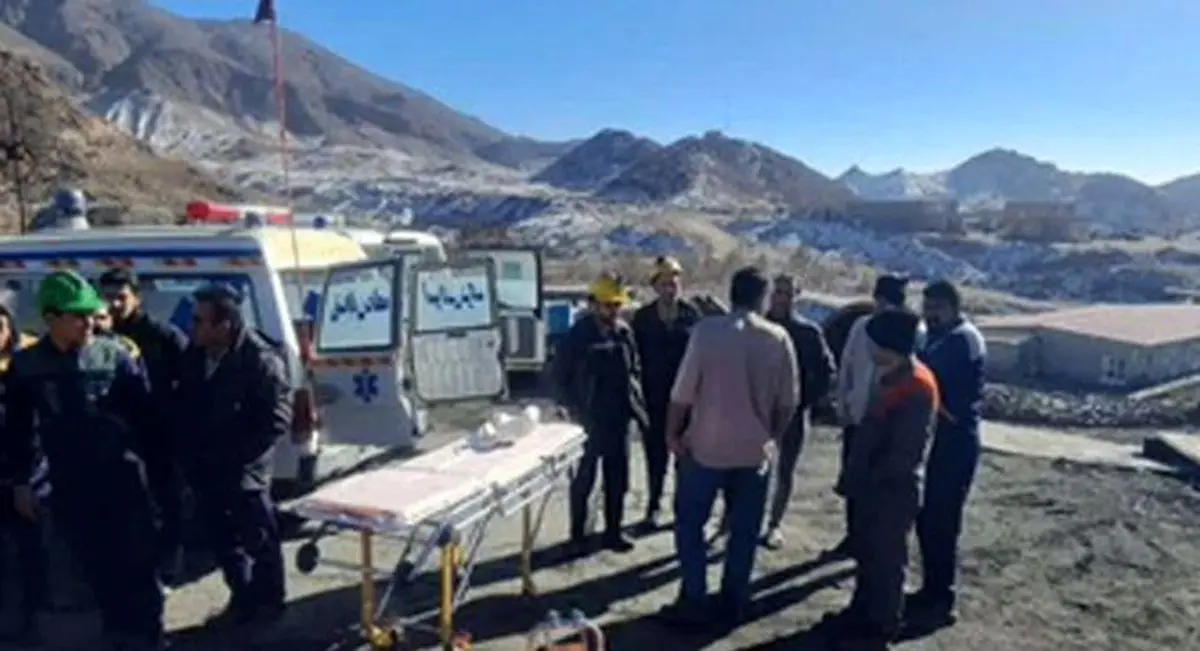 پایان عملیات امداد و نجات معدن کوشک بافق/ حادثه فوتی نداشت/ دو مصدوم به بیمارستان اعزام شدند