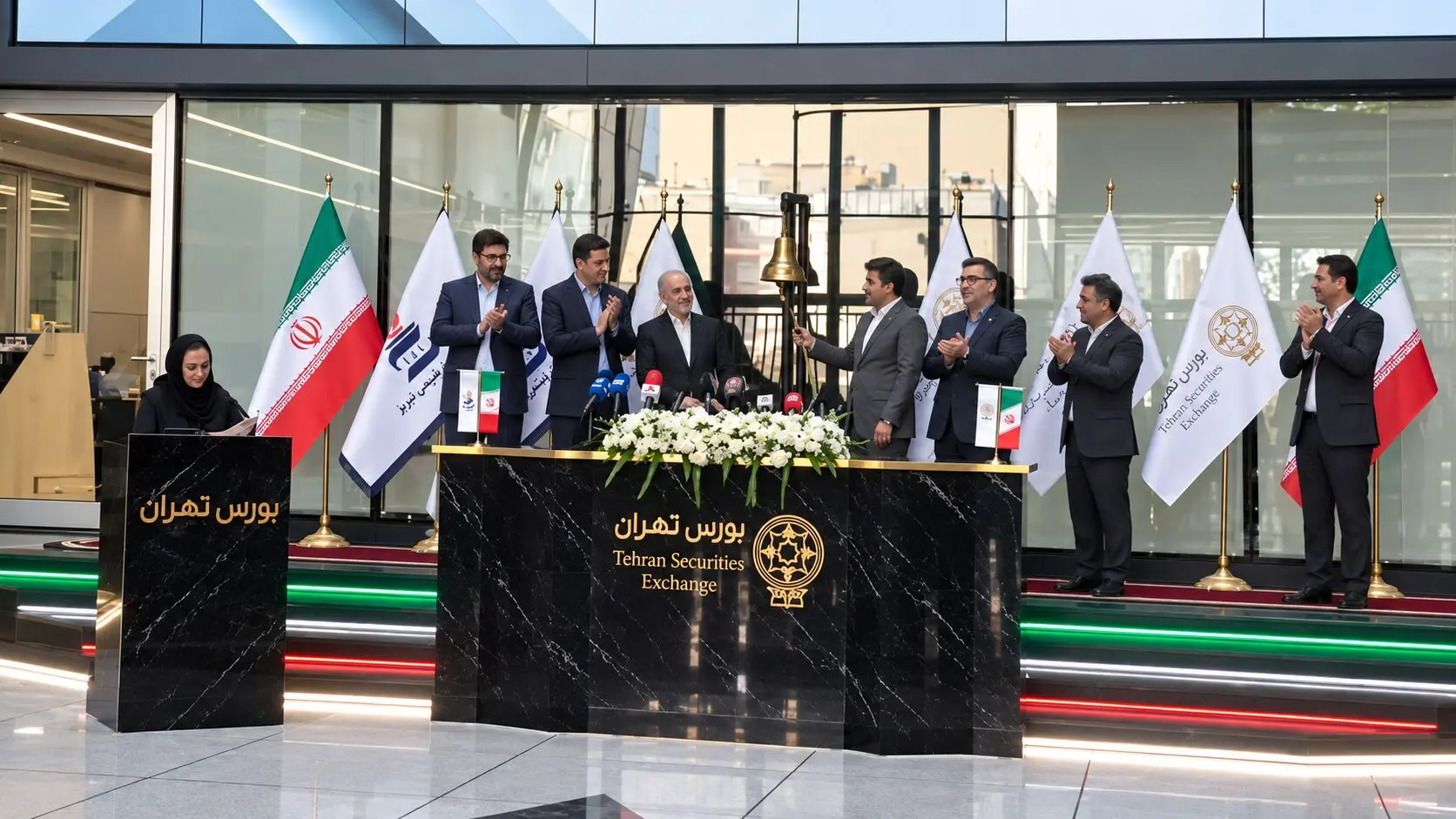 زنگ عرضه اولیه پتروشیمی تبریز به صدا درآمد؛ «شتبریز» وارد بورس تهران شد