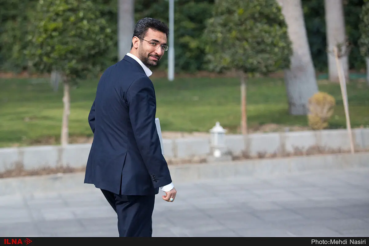 پوشش متفاوت وزیر ارتباطات در راهپیمایی روز قدس + تصویر