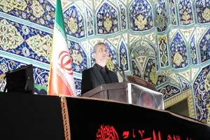 وحدت و حضور مردم، مهم‌ترین عامل شکست توطئه‌های دشمن بود