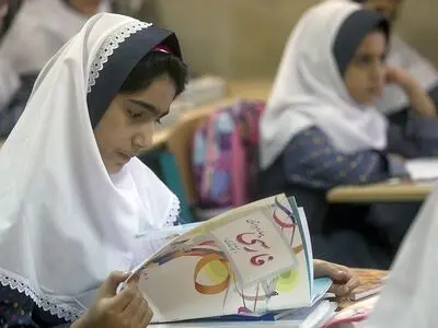۸۸ درصد دانش آموزان موفق به ثبت سفارش کتب درسی در کهگیلویه و بویر احمد شدند/۹۰۰۰ دانش آموز سفارش کتاب ندادند