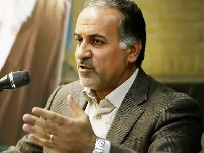 با هر گونه کتاب کمک درسی مخالفیم /مولفان مدیریت می‌شوند
