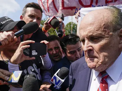 وکیل ترامپ اتهام مداخله در انتخابات را رد کرد