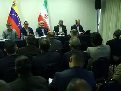 با گسترش همکاری‌های تهران- کاراکاس به زودی شاهد فعالیت کارخانه فیبر نوری در ونزوئلا خواهیم بود