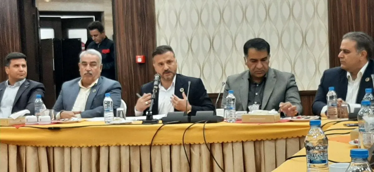 ضریب نفوذ گاز جمعیت شهری ۹۹ و جمعیت روستایی استان ۹۰ درصد است