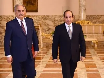  خلیفه حفتر در قاهره تحت کنترل دقیق باقی می‌ماند
