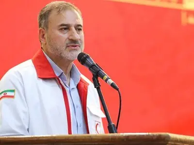 امدادگران چراغ امید را در دل حادثه‌دیدگان روشن می‌کنند/ هلال‌احمری‌ها عاشق مهربانی هستند 