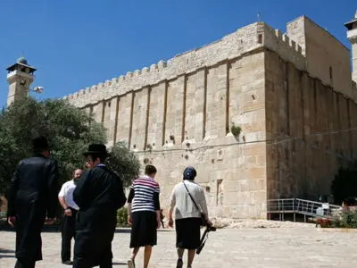 انتقال مدیریت حرم ابراهیمی، گامی خطرناک در مسیر یهودی‌سازی الخلیل است