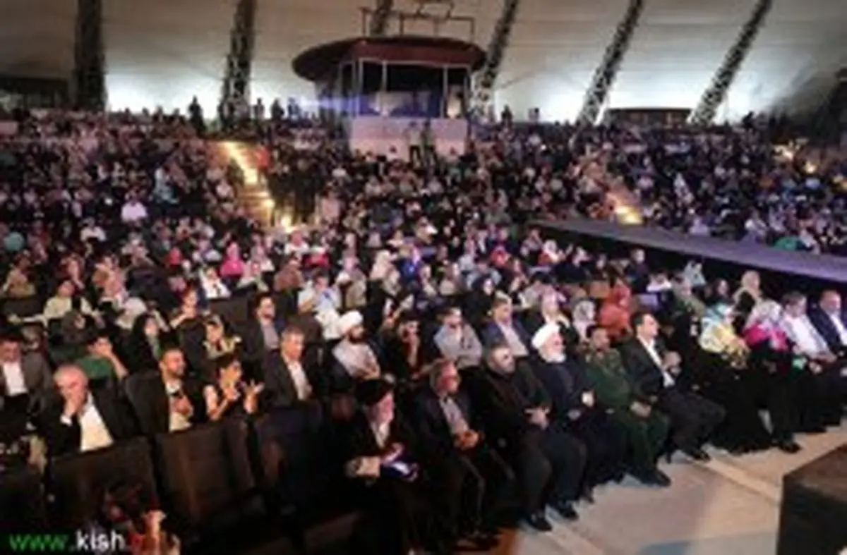 نوای مدح فاطمی در کیش؛ جشن بزرگ ریحانهٔ نَبی (ص) با حضور گستردهٔ مردم برگزار شد