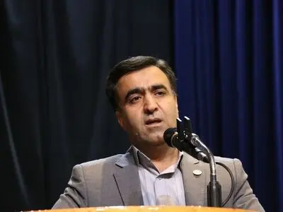 نباید همه مسائل را به گردن تغییر اقلیم گذاشت/ 270 میلیون هکتار از اراضی کشورهای همسایه منبع گرد و غبار/ لزوم توجه به دیپلماسی با کشورهای همسایه در زمینه مسائل زیست‌محیطی