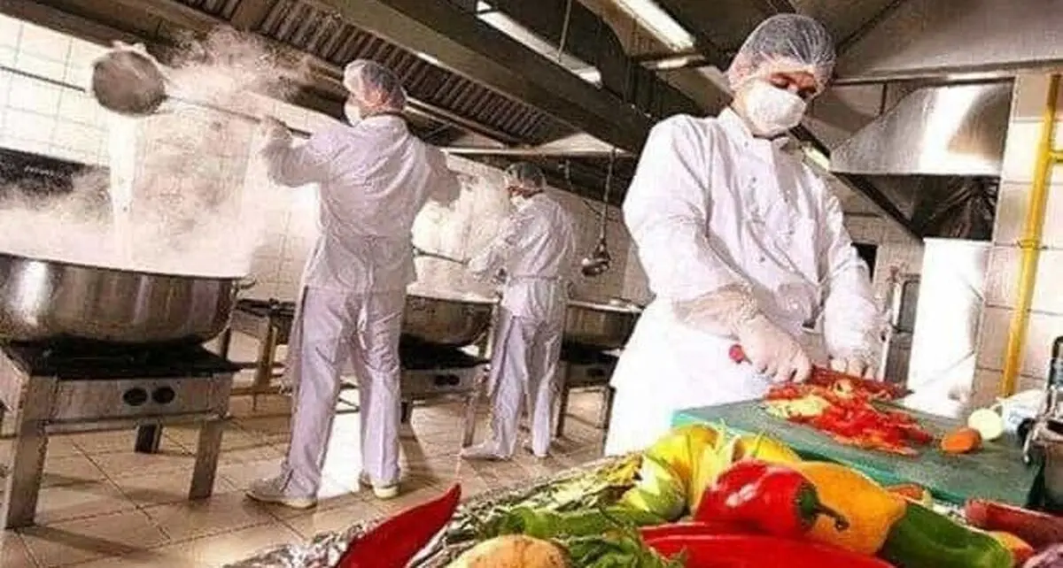 نگرانی از افزایش بیکاری در مشاغل خدماتی و خانگی به دلیل گرانی‌