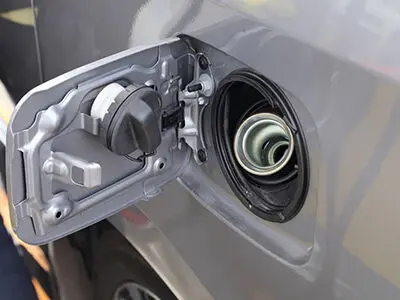 نحوه هواگیری باک خودرو