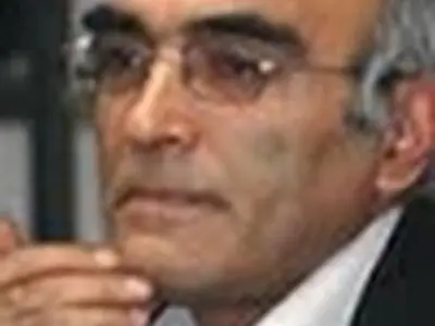 با واگذاری ممیزی به ناشران مخالفم