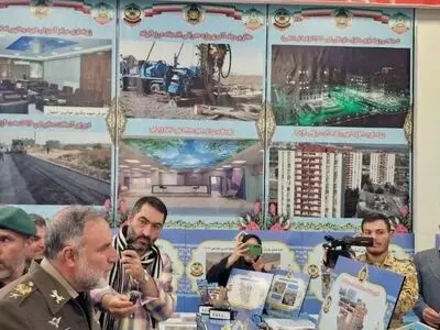 بازدید امیر حیدری از نمایشگاه دستاورد‌های مهندسی نزاجا