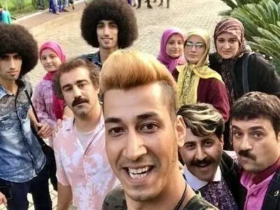 بهتاش و رحمان و رحیم چقدر پول از ارسطو دزدیدند؟ | قیمت دلار آن زمان به پول امروز چند تومان است؟