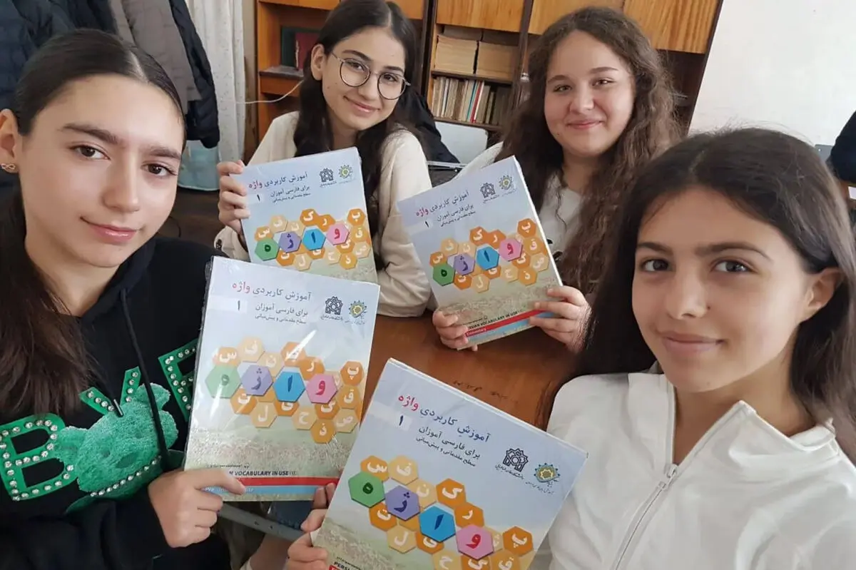 فارسی در ۱۸ مدرسه ارمنستان تدریس می‌شود