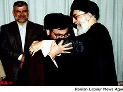متن پیام مقام معظم رهبری به سید حسن نصرالله در زمان جنگ ۳۳ روزه