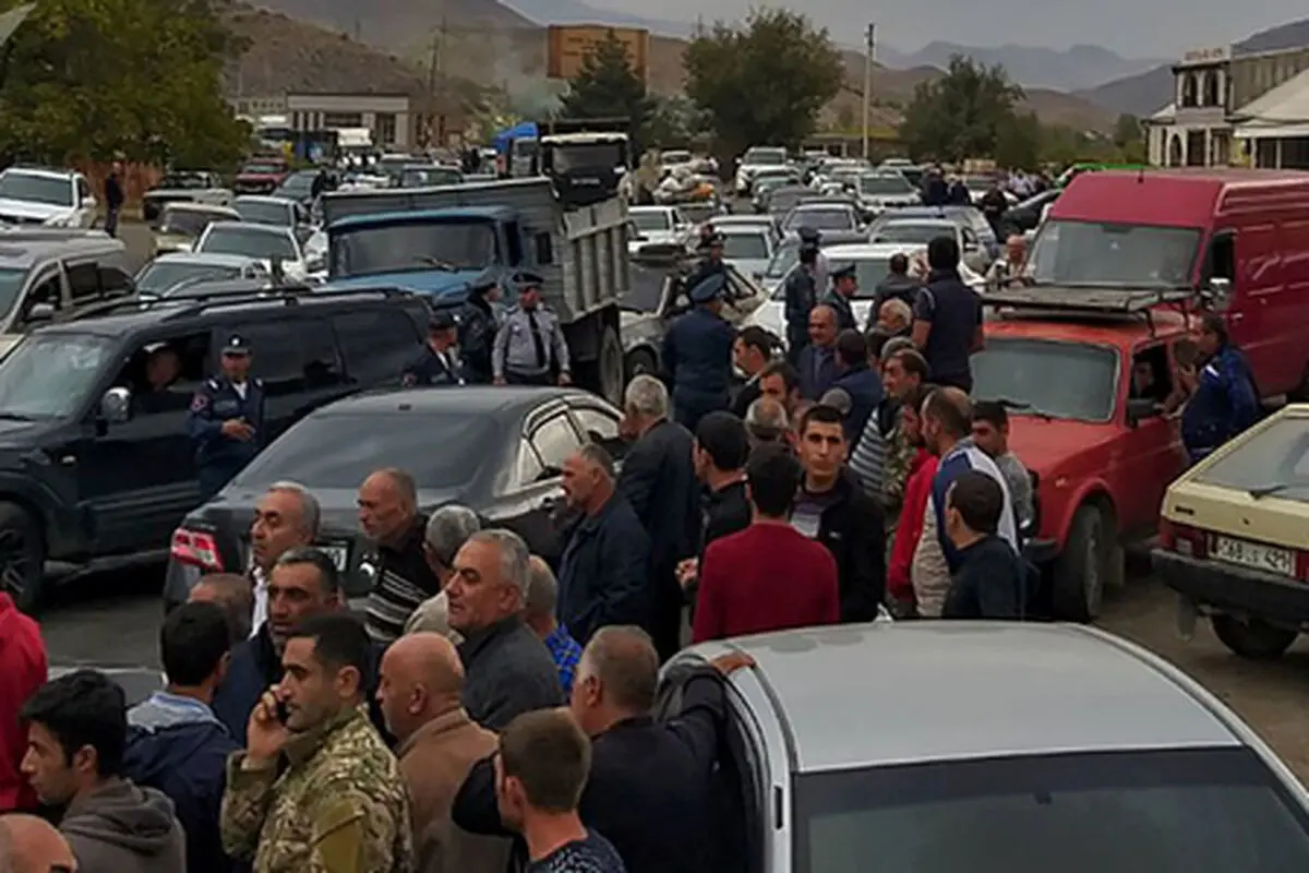 معترضان ارمنستانی جاده ایروان - مهری را بستند+تصاویر 