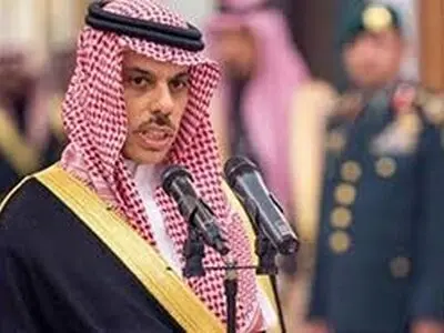 وزیر خارجه عربستان اظهارات مربوط به تمایل ریاض به کنار زدن تولیدکنندگان نفت صخره‌­ای را رد کرد