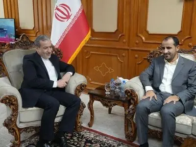 دیدار عراقچی با رئیس هیات مذاکره‌ کننده دولت نجات ملی یمن