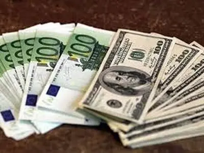 بهای یورو و پوند کاهش یافت
