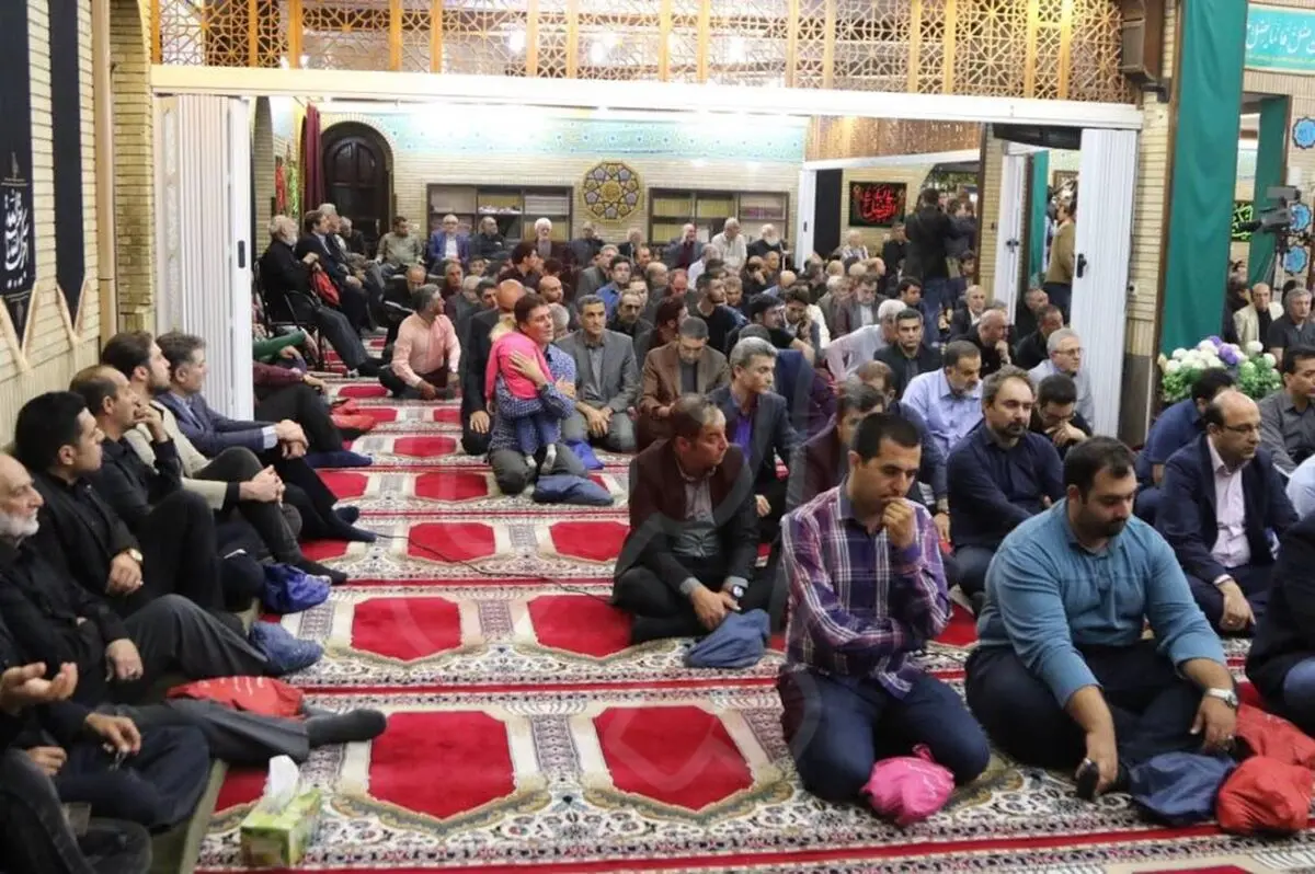 از سلفی با فردوسی پور تا حضور سیاسیون