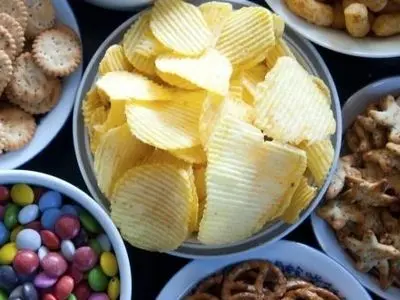 این خوراکی‌ها اثر کرم‌های صورت را خنثی می‌کنند