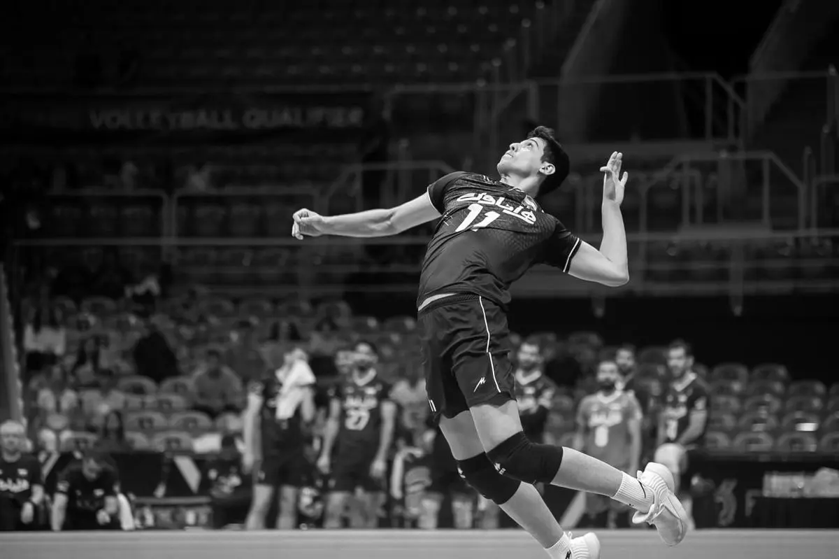 ملی پوشان والیبال با بازوبند مشکی در ریاض و امان به میدان می‌روند