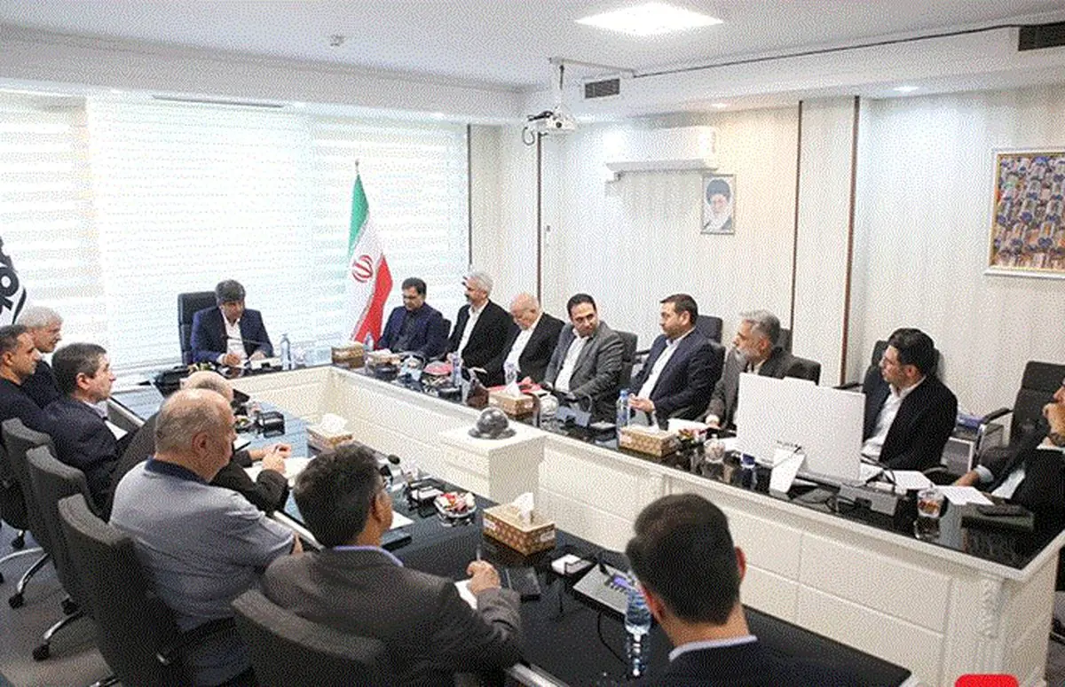 نگاه به ظرفیت های داخل به جای واردات