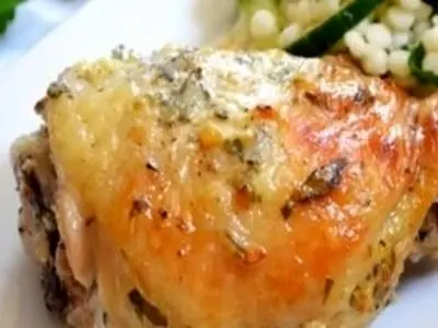 مرغ مارینه یونانی ؛ غذایی فوری برای وضعیت جنگی