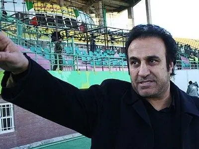 فرهاد کاظمی به کمیته اخلاق فدراسیون فوتبال احضار شد