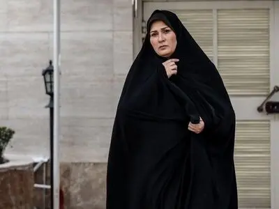 حسام محمودی و پریوش نظریه در سریال «دلدار»