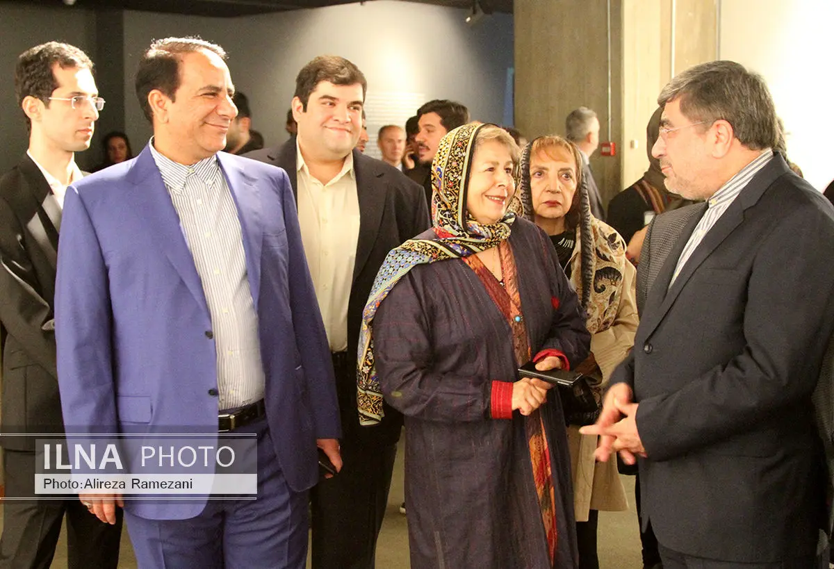 نمایش منتخبی از آثار «فریده لاشایی»
