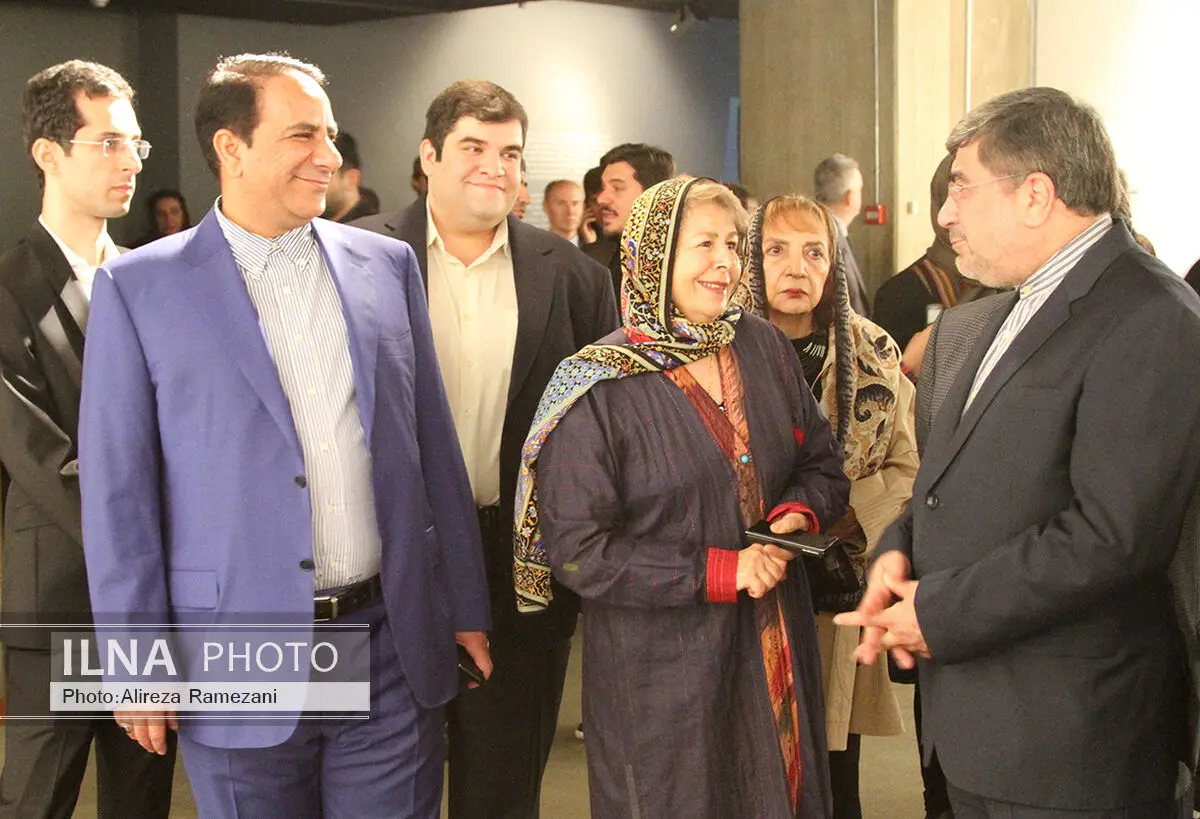 نمایش منتخبی از آثار «فریده لاشایی»