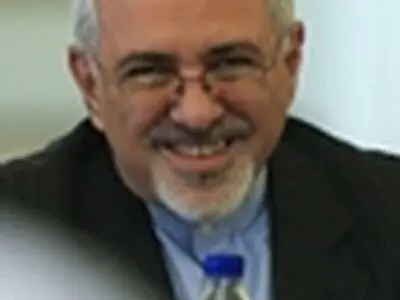 نقش مقامات عمان برای حل مشکلات منطقه را ارج می‌نهیم