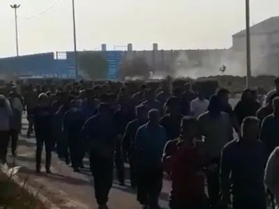 کارگران پیمانکاری «کشت صنعت کارون» خواستار مداخله مسئولان استانی برای حل مشکلاتشان شدند