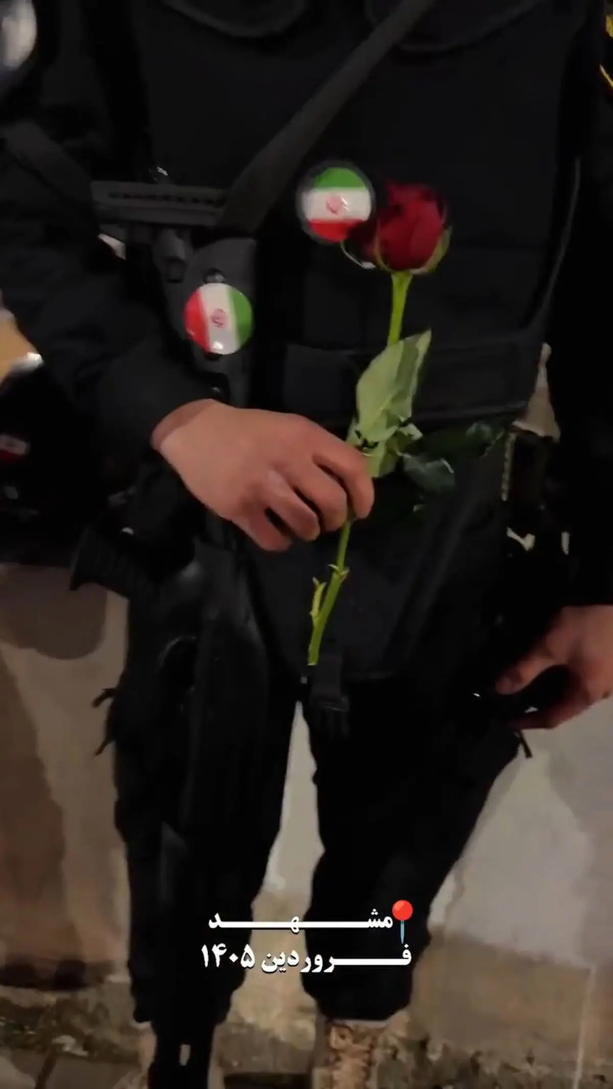 حرکت زیبای شهروندان مشهدی به پاس زحمات شبانه‌‌روزی حافظان امنیت + فیلم 