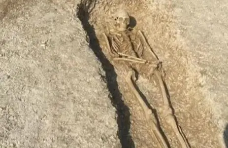 کشف گورستان عجیب در انگلستان + تصاویر 