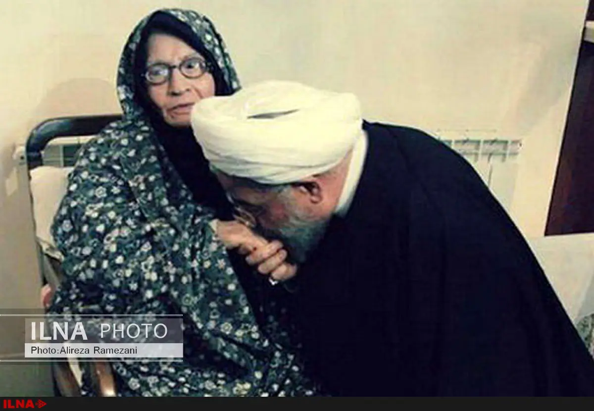 سالگرد درگذشت مادر رئیسجمهور در سرخه برگزار شد