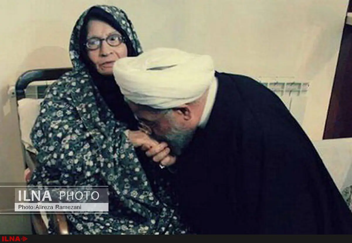 سالگرد درگذشت مادر رئیس‌جمهور در سرخه برگزار شد