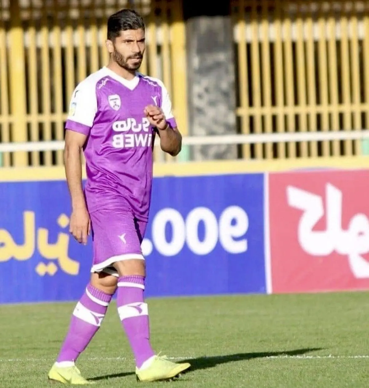 مهدی عبدی: به 3 امتیاز بازی با پرسپولیس فکر می‌کنیم/ مطمئنم با وجود عنایتی به جایگاه بهتری دست پیدا می‌کنیم