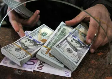  قیمت دلار و یورو مرکز مبادله ایران؛ امروز دوشنبه دوم شهریور ۱۴۰۵ 