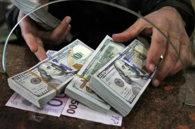 کاهش درآمدهای نفتی، واردات کالای اساسی را مختل کرد