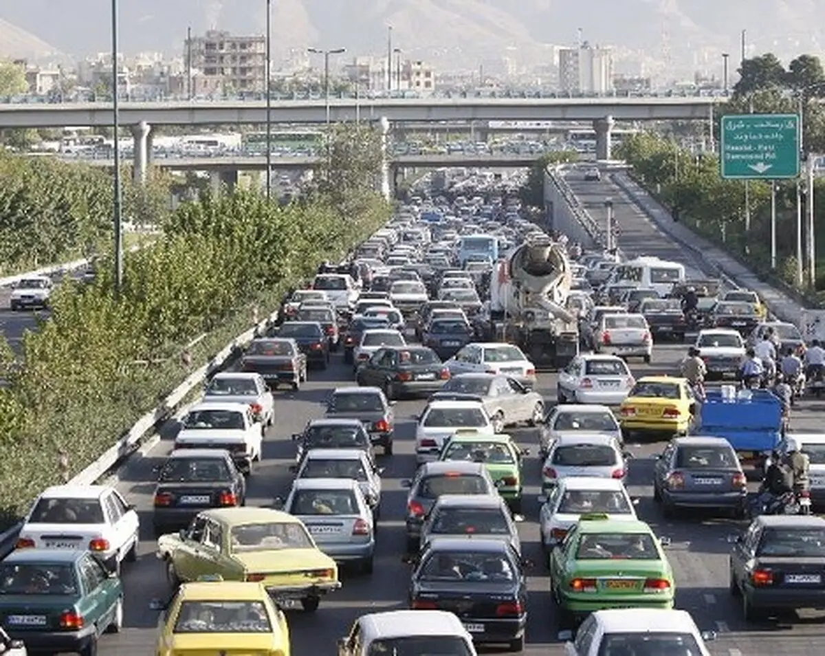 ترافیک نیمه‌سنگین در بزرگراه‌های تهران