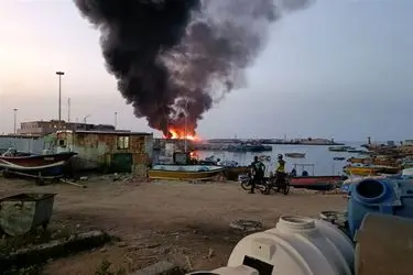 حمله آمریکایی ـ صهیونی به کشتی مسافربری «پرمیسا» در اسکله مروارید خارگ 