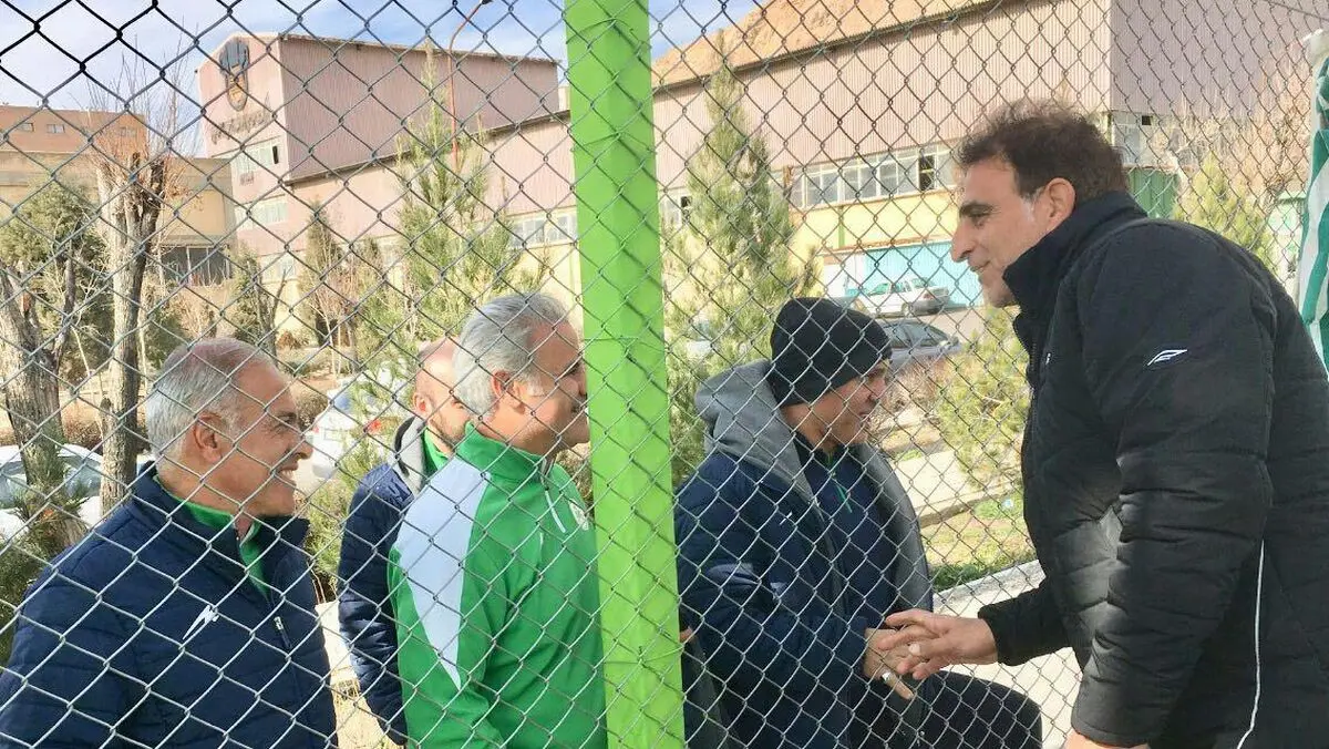 منصوریان ناظر بازی امیدهای ذوب‌آهن -تراکتور